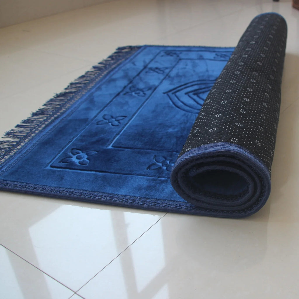 Prayer Rug Muslim Velvet Mat Islamic Thick Large Padded 80cm*120cm for Men Women with Prayer Beads Eid Travel Ramadan Gift